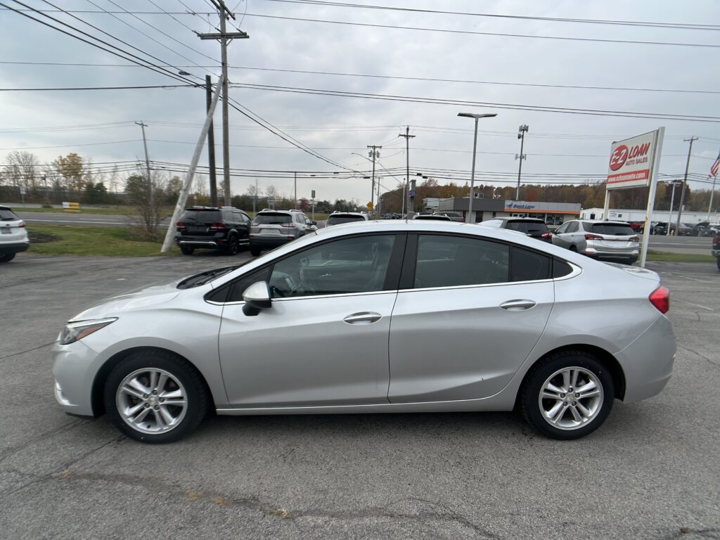 2017 Chevrolet CRUZE LT
