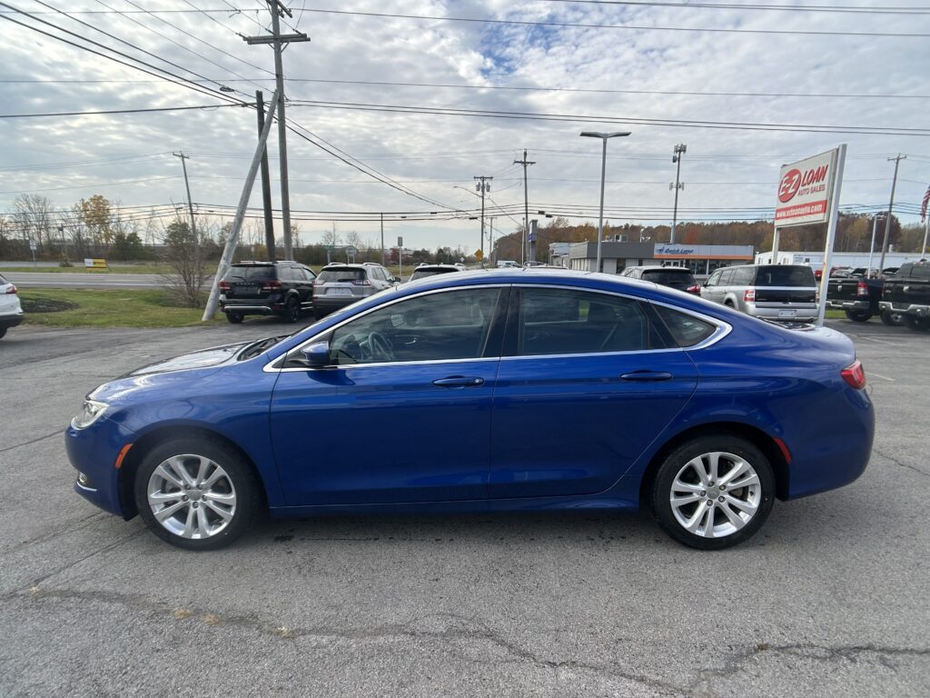 2017 CHRYSLER 200 TOURING